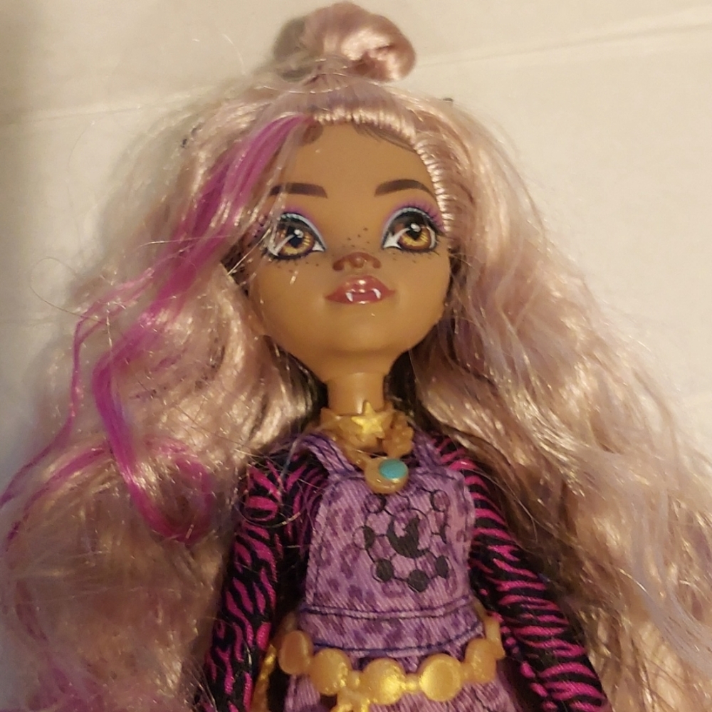 Monster High 11" Clawdeen Wolf G3 Reboot Doll 2021
